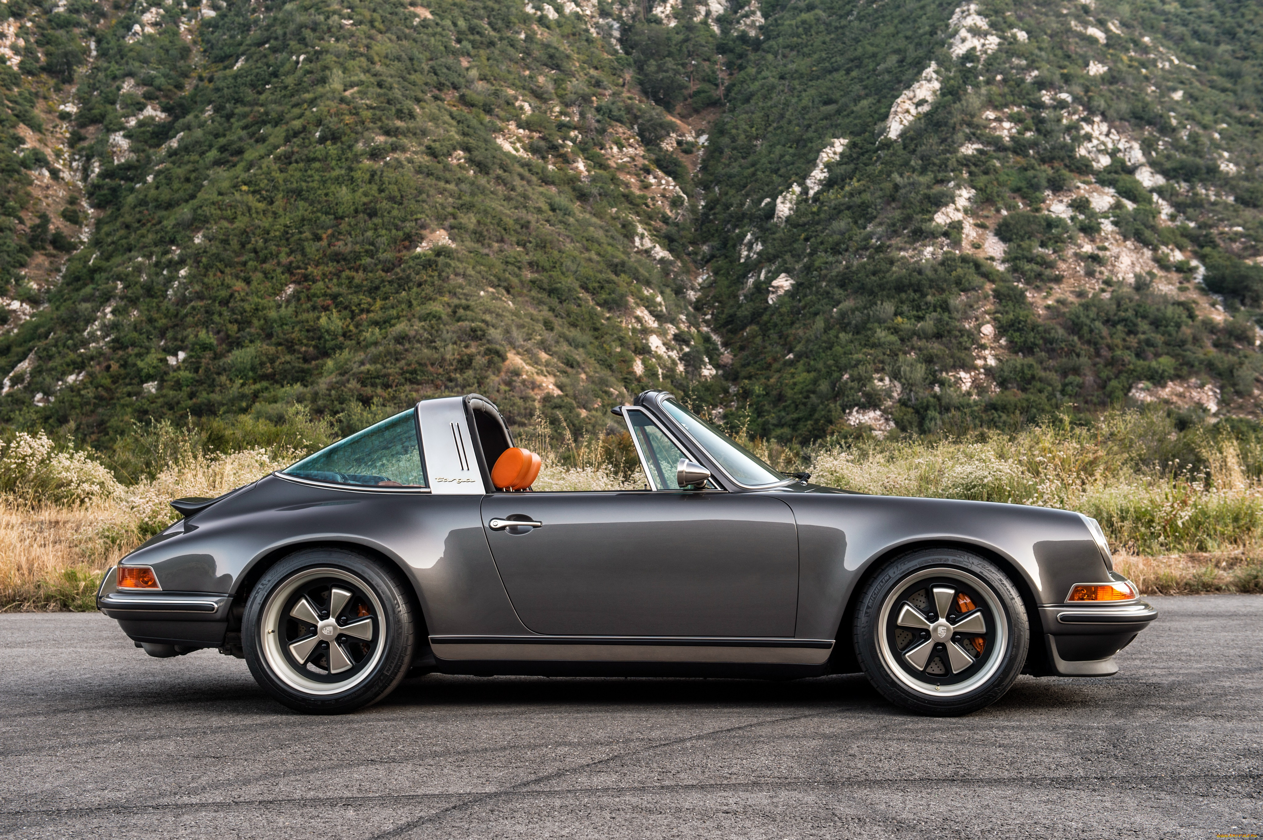 Porsche 911 Targa